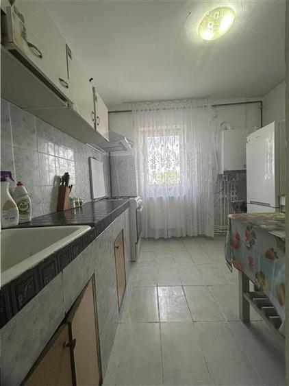 Apartament 3 camere, decomandat, Navodari - 1