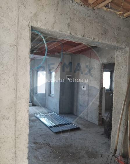 Casa cu teren la tara