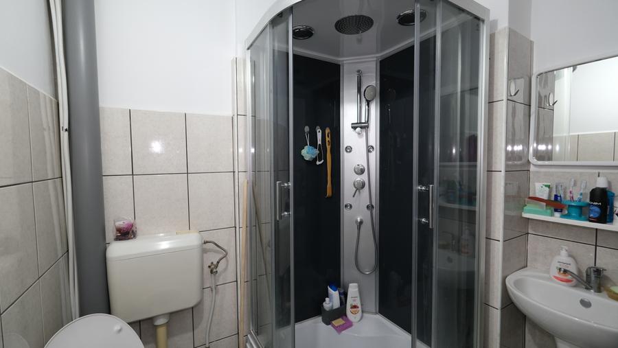 Vanzre 3 corpuri de case noi plus gradina in zona Mihai Bravu Bucuresti - 3