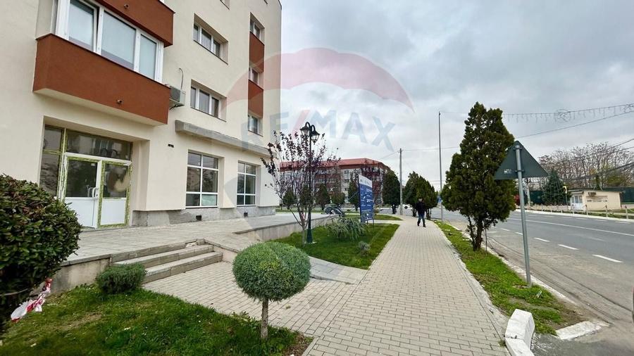 Spațiu stradal ultracentral de inchiriat Mihail Kogalniceanu,Constanta - 1