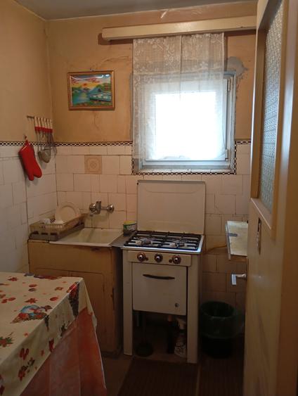 Titan - Piata Salajan - Metrou - 1