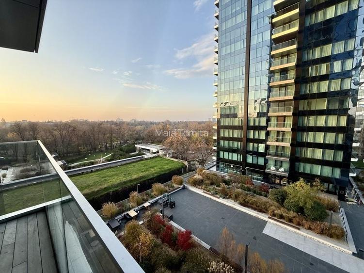 One Eliade / disponibilitate imediată