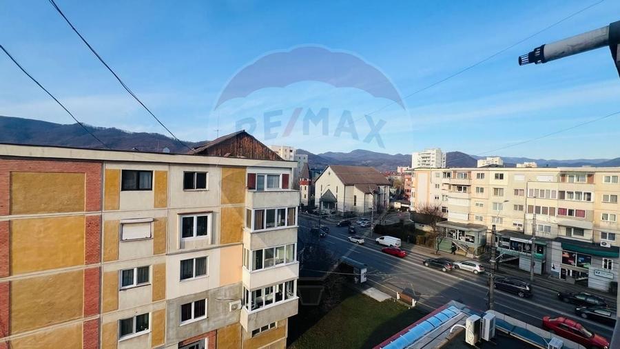 Apartament de inchiriat cu 3 camere  zona Canal 7 - 7