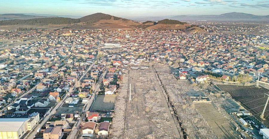 Teren intravilan cu Autorizatie de Construire - 9