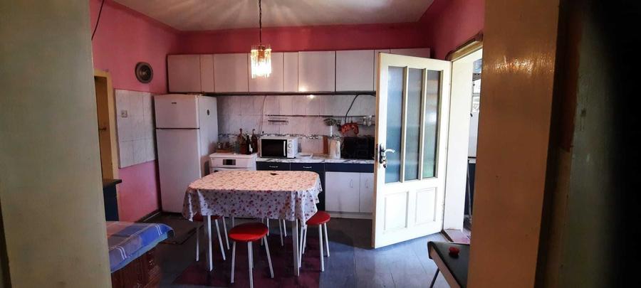 Casă cu 3 camere în Câmpulung la Tisa