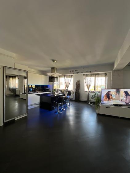 OPORTUNITATE DE INVESTIȚIE: Apartament 156 mp mobilat și utilat - gata de mutare - 2
