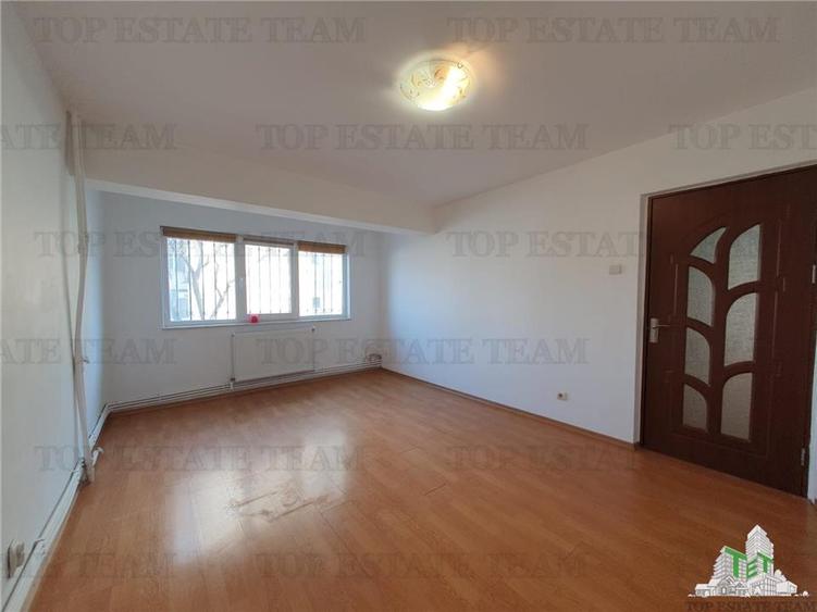 Inchiriez 2 camere nemobilat parter inalt Casa de Cultura CONSTANTA - 1