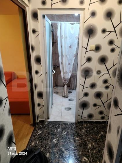 Apartament cu 2 camere decomandat, mobilat în Micro 6