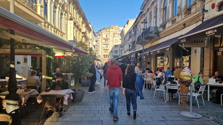 Centrul Vechi Bucuresti pret 8991 euro+TVA,surafata 195.85 mp - 7