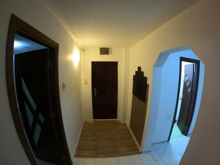 Trei camere, apartament de vanzare, decomandat, 70 mp - 7