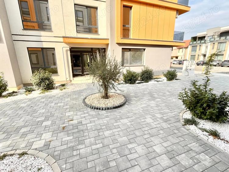 Proprietar Inchiriez apartament NOU,spa?ios,complet mobilat si utilat, cu 2 camere - 1