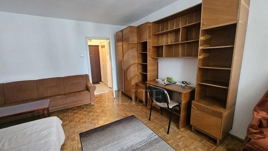 Garsoniera în zona Complex Mercur - str. Detunata - 6