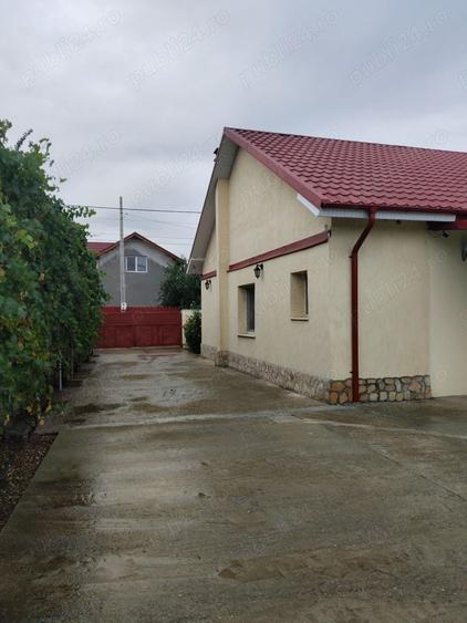 Casă cu 4 camere în Tecuci