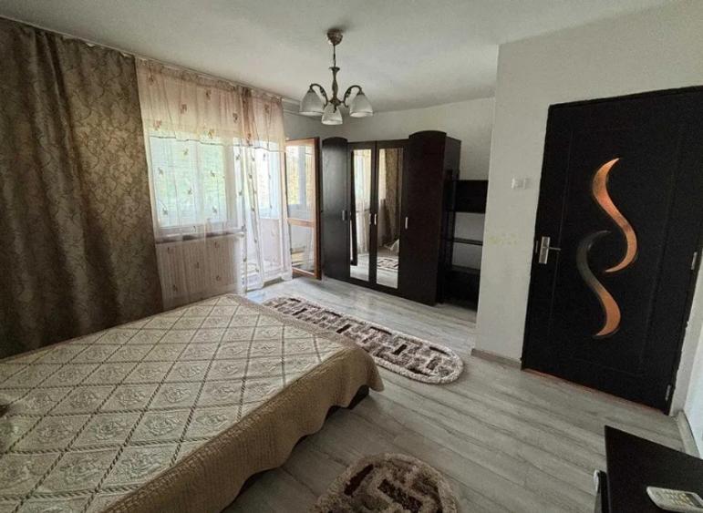 Vitan Mall,bl.1992,reabilitat,DECOMANDAT,Amenajat,2 balcoane,mobilat,utilat - 1