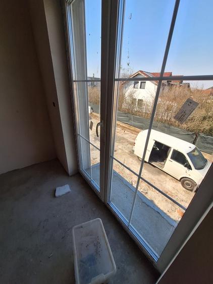 !!! OCAZIE...Duplex ... toate utilitatile.. 7km Timisoara..Sanandrei - 11