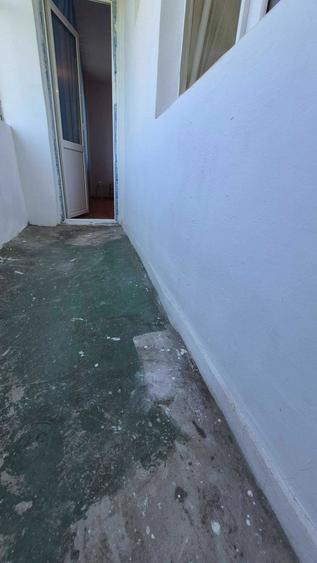 Garsoniera cf 1 in Onesti langa piateta, etaj 2. 0757.678.898 - 1