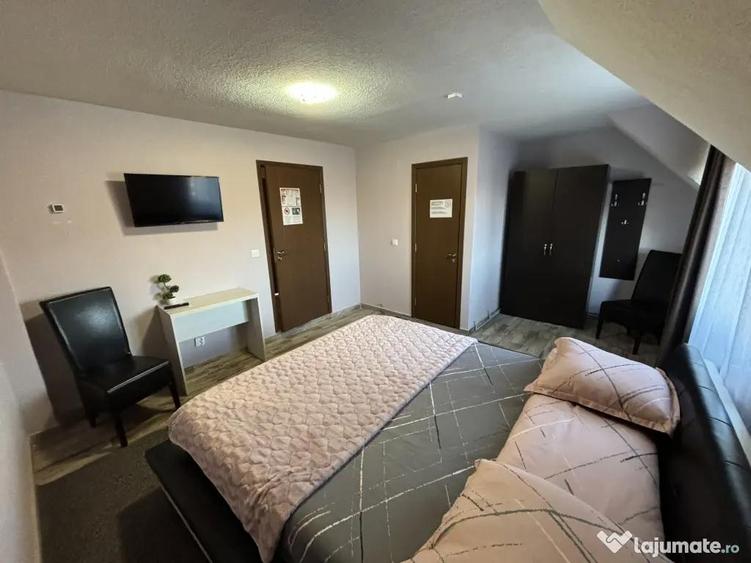 Pensiune 12 camere + 33 ari de teren Solca - 7