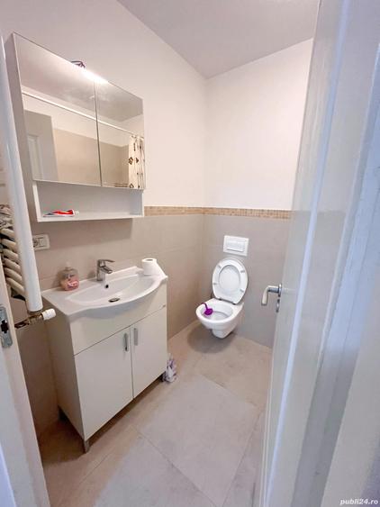 persoana fizica vand apartament pe bulevardul 21 decembrie - 2