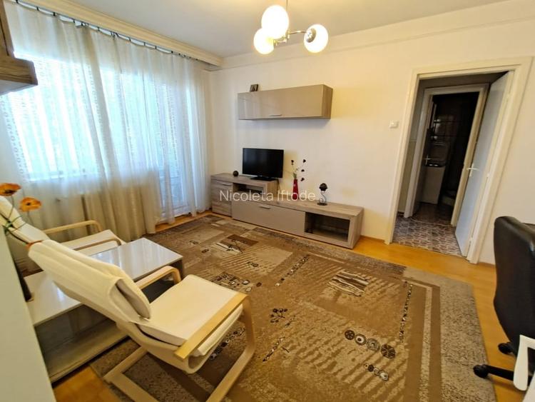 Podu Ros- Apartament 2 camere, etajul 3 Podu Ros- Apartament 2 camere, etajul 3