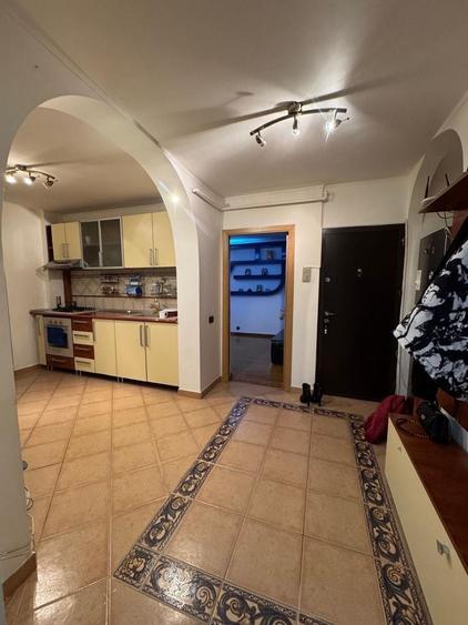 Apartament cu 3 camere în Central