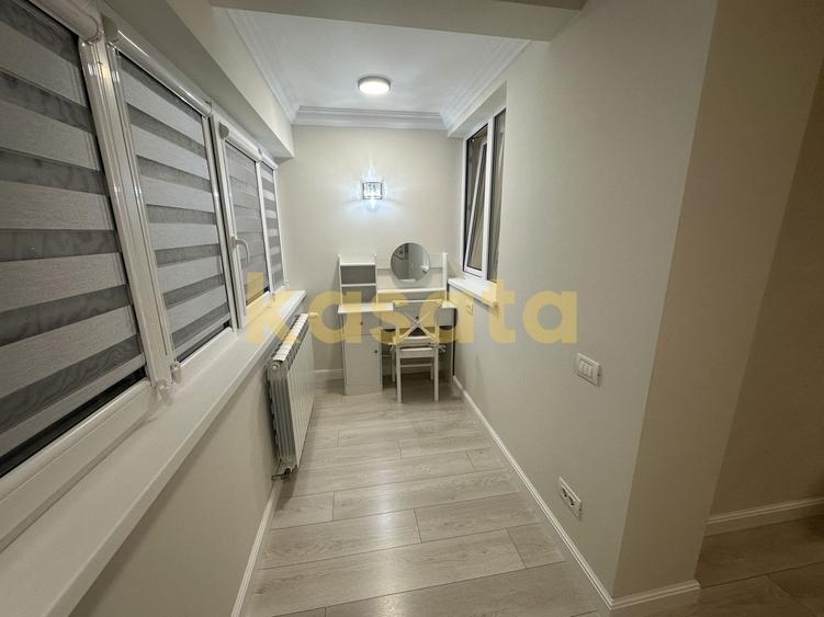 Apartament cu 3 camere decomandat, mobilat în Gorjului