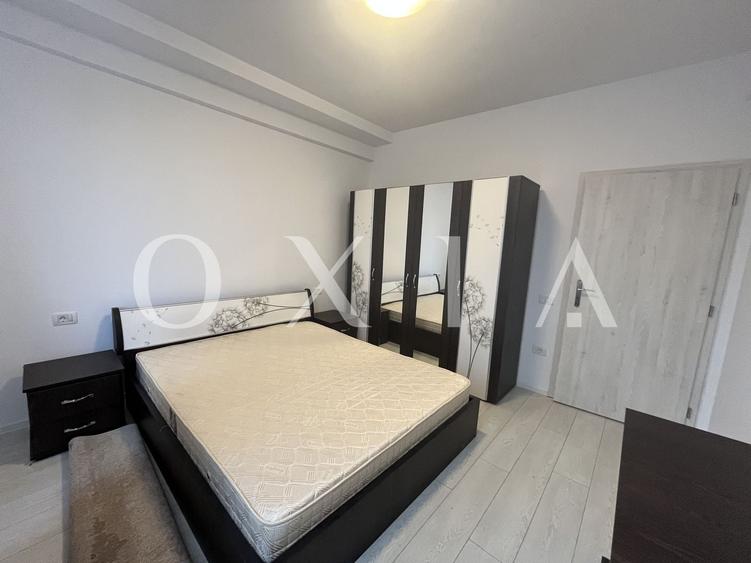 Apartament cu 3 camere decomandat, mobilat în Dumbrăvița