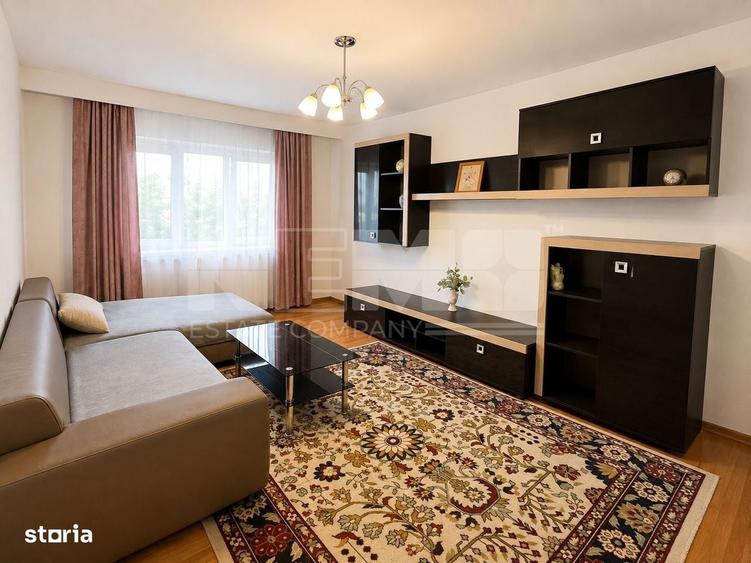 Apartament cu 3 camere semidecomandat în Central