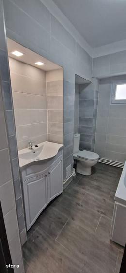 Apartament cu 3 camere decomandat în Gară