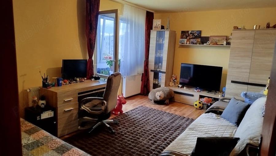 Apartament cu 2 camere decomandat în Central
