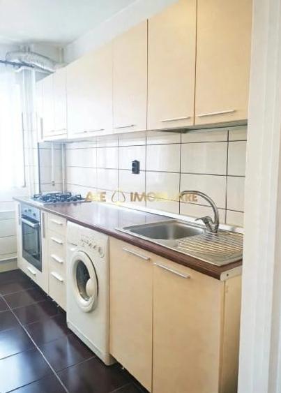 Apartament cu 2 camere decomandat, mobilat în Rahova