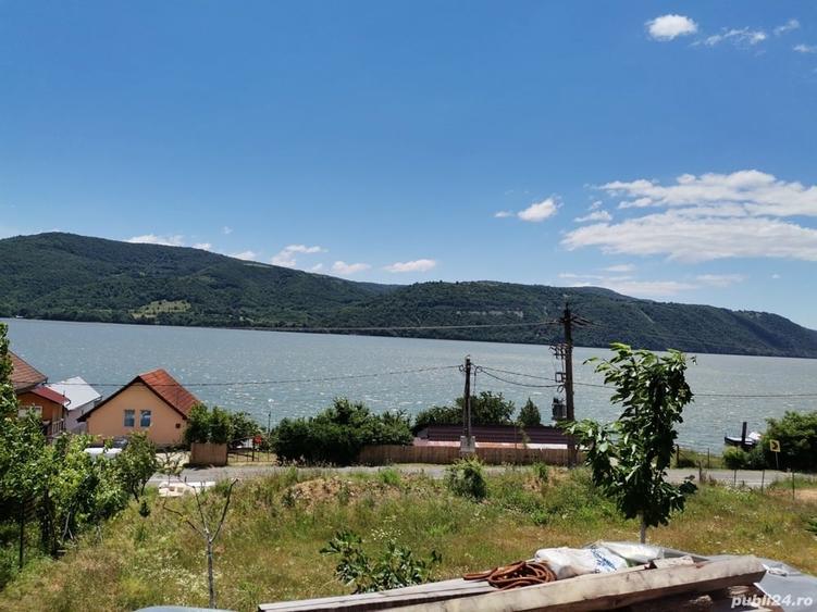 Teren de 1217 mp, în Eșelnița