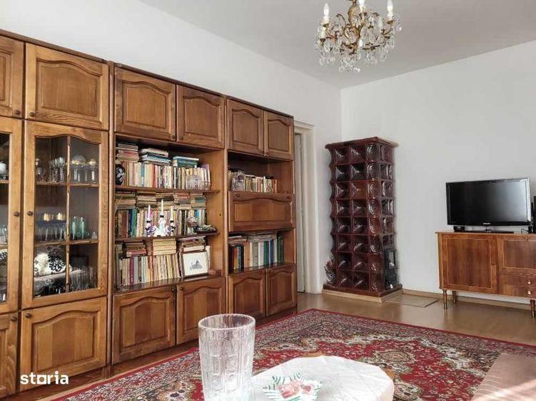 Apartament cu 3 camere în Petros