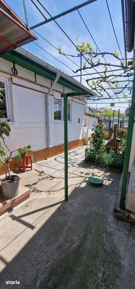 Casă cu 3 camere cu Teren 281 Mp în Central