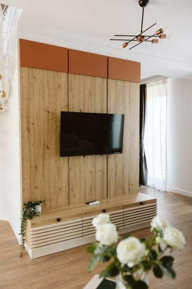 Penthouse cu 2 camere semidecomandat, mobilat în 13 Septembrie