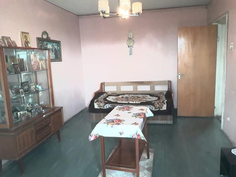 Apartament cu 3 camere decomandat în Pantelimon