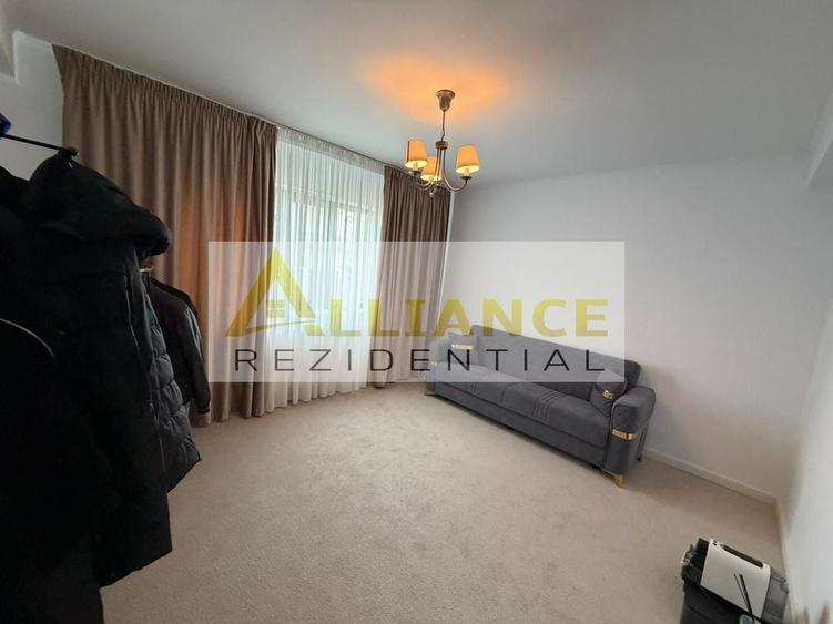 Casă individuală cu 7 camere cu Canalizare în Berceni