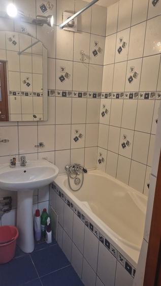 Apartament cu 2 camere decomandat, mobilat în Drumul Taberei