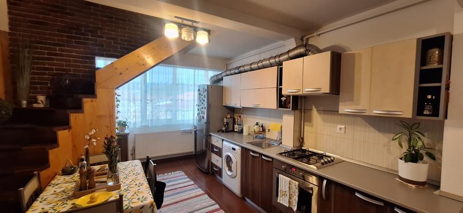 Apartament cu 3 camere semidecomandat în Florești — fotografia 3
