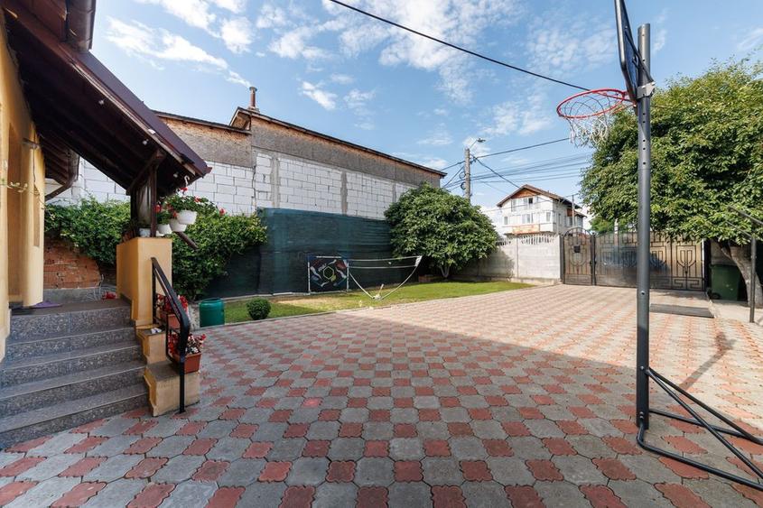 Casă cu 3 camere cu Teren 634 Mp în Central