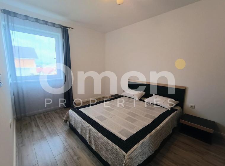 Apartament cu 2 camere semidecomandat, mobilat în Est