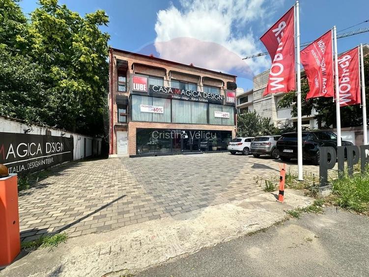 SPATIU COMERCIAL STRADAL PE BLD. PIPERA