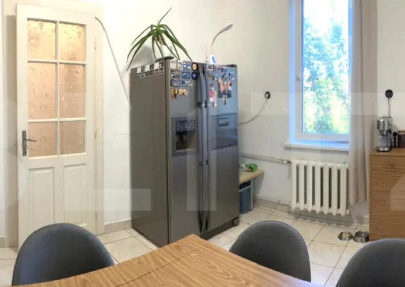 Apartament spa?ios, cu 3 camere, 62 mp, zona Garii - 8