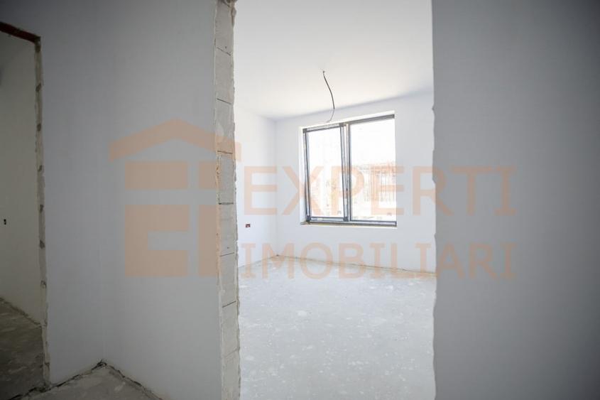 Vila situata in Palazu Mare zona Elvila - 13