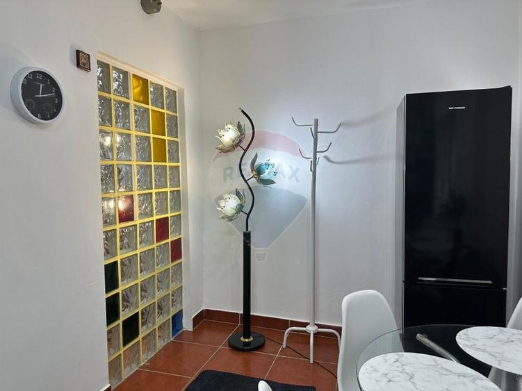 Apartament cu 3 camere de inchiriat in Andrei Muresanu - 11