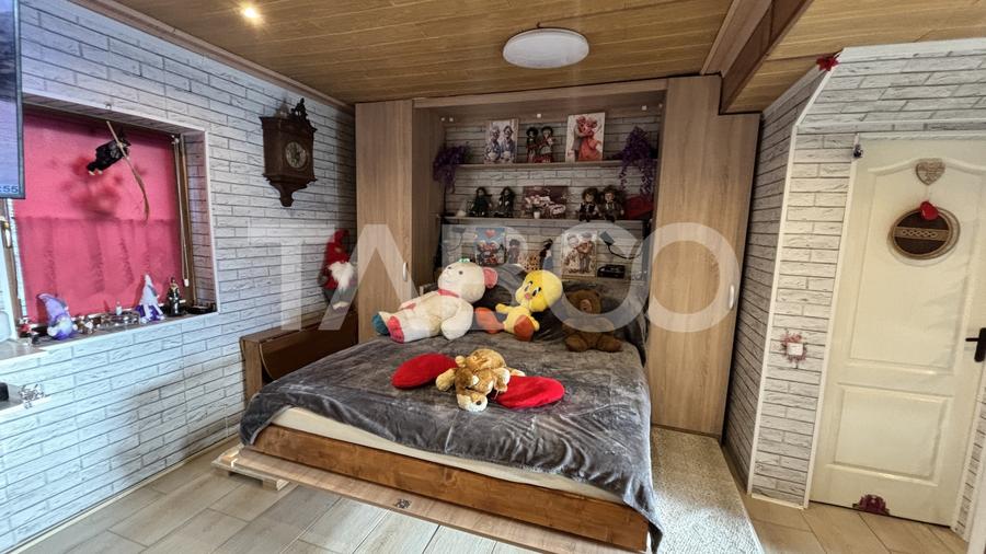 Casa individuala de vanzare 4 camere 184 mp utili zona Mihai Viteazul - 2