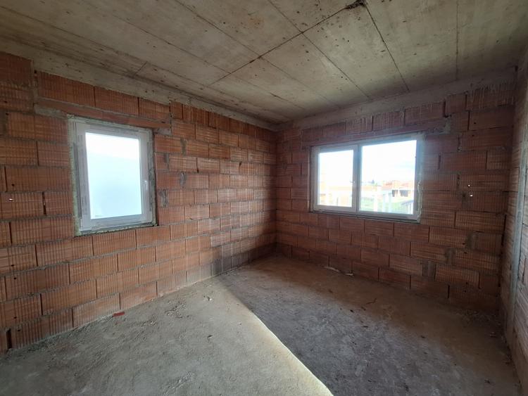 Casa individuala in Giarmata- 125mp -Strada asfaltata- Toate utilitatile - 7