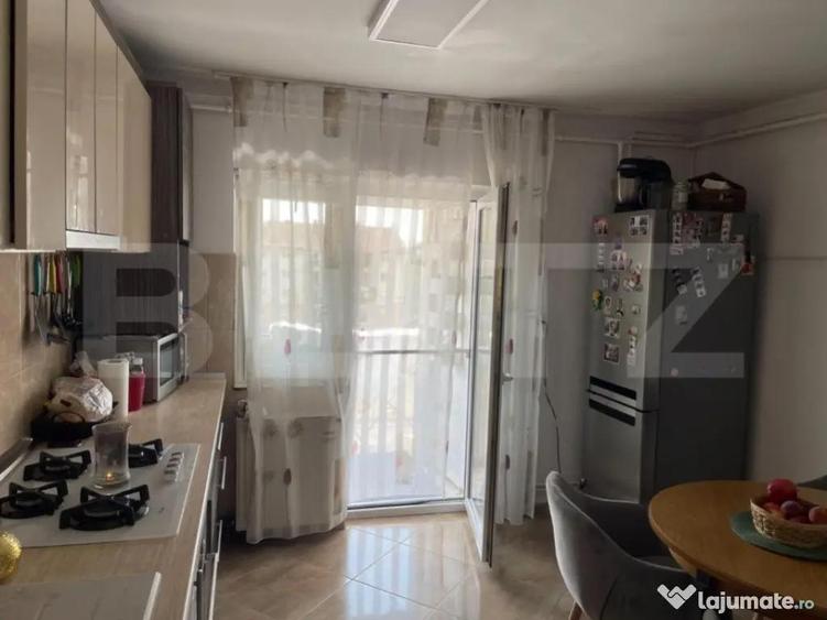 Apartament de vanzare, 79mp, zona Carpati 2 - 9