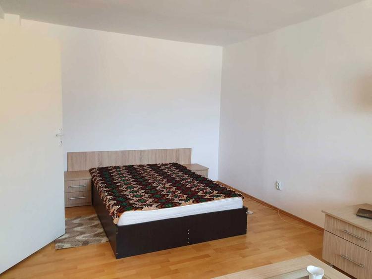 Inchiriez garsoniera - 3