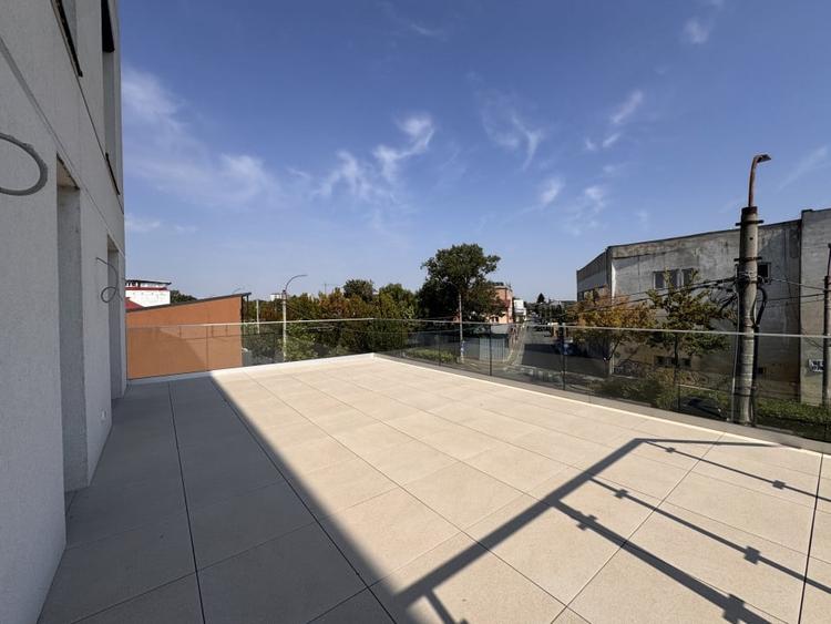 Un spatiu generos pentru idei marete - 111,6 mp, 2 terase spectaculoase ! - 13