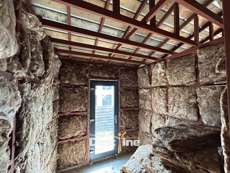 Casa Girov 100mp 56.000€ 560mp Teren - 10